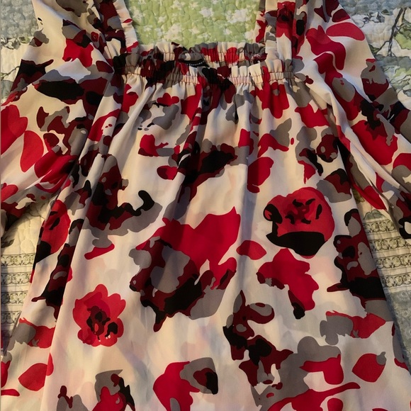 Ashley Stewart NWT , size 10/12 , red, white, black, grey , tunic top - Picture 2 of 4